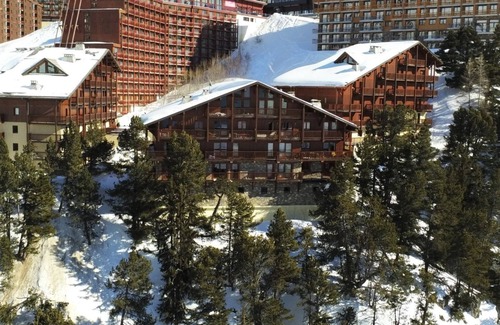 Bourg-Saint-Maurice Apartment | Chalet le Chamois Apartment 10 2nd floor ski in ski out