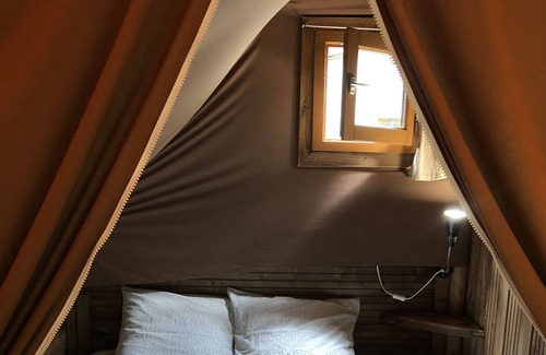 Gravieres Ski Chalet | Chalet 'Le Cabanon Camping La Châtaigneraie' with Private Terrace