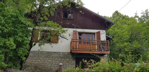 Villars-Colmars Ski Chalet | Chalet LE CHEVREUIL Proche La Foux d'Allos