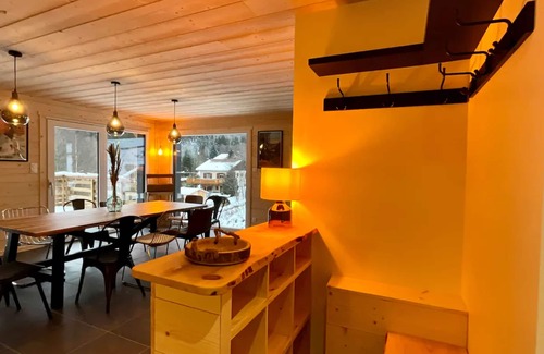 Gerbepal Ski Chalet | Chalet 'Les 2 Marmottes' with Mountain View, Private Terrace and Wi-Fi