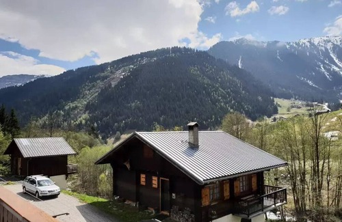 Beaufort Ski Chalet | Chalet Les Airelles - Chalets for 12 People