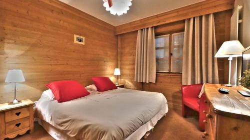 Val-d'Isere Apartment | Chalet Les Alpes