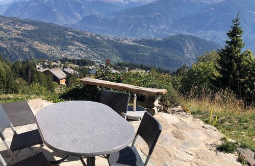 Monteiller Ski Chalet | Chalet Les Genêts - Sur les pistes d'Anzère
