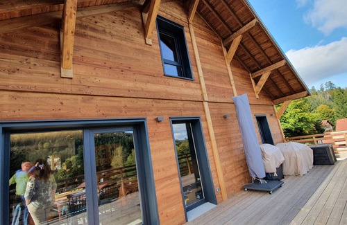 Gerbepal Ski Chalet | Chalet 'Les Primevères' with Mountain View, Private Terrace and Wi-Fi