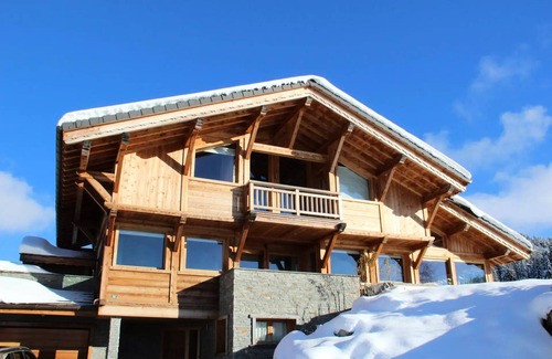 Les Gets Ski Chalet | Chalet Les Sauvageons - Rare services for this beautiful chalet, 50m from the slopes