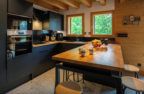Samoens Ski Chalet | Chalet Lezopau - mountain break with spa and petanque - OVO Network