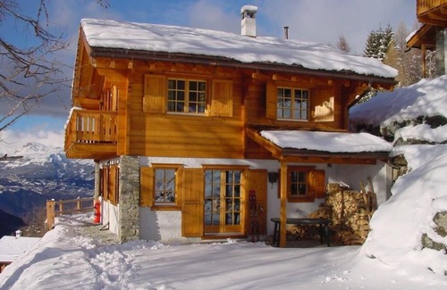 St. Luc Ski Chalet | Chalet lumineux et spacieux de 120 m2 (5 pièces, 6 personnes) avec grand jardin et terrasse partiell