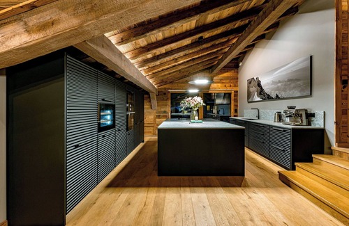Chamonix-Mont-Blanc House | Chalet Lupa by Hip ChaletsnSpacious and exclusive family chalet.n