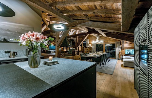Chamonix-Mont-Blanc House | Chalet Lupa by Hip ChaletsnSpacious and exclusive family chalet.n