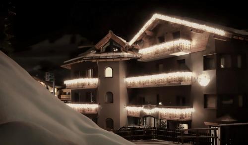 Ischgl Bed & Breakfast | Chalet Madlein