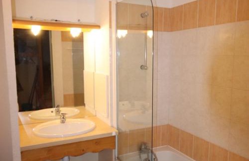 Saint-Etienne-en-Devoluy Ski Chalet | Chalet Mitoyen 3 Pièces 6 Pers. avec Terrasse et Piscine Chauffée - Superdevoluy - FR-1-504-477