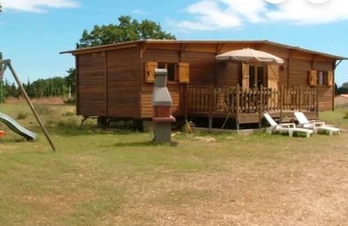 Bompas House | Chalet Mobile Climatisé Proche des Plages Animaux Acceptés