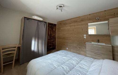 Saint-Sorlin-d'Arves Ski Chalet | Chalet montagnard rénové avec jacuzzi 4*- 15 Personnes