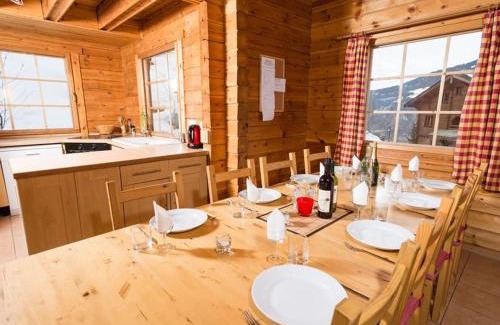 La Perriere Ski Chalet | Chalet Noëlla - Chalet traditionnel en bois à 250m des pistes, centre et animations, 14 pers - FR-1-513-60