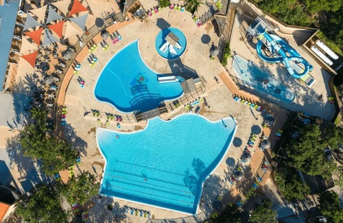 Argeles-sur-Mer Ski Chalet | Chalet - Parc aquatique - eeecbi