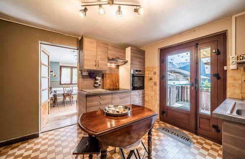 Chatel Ski Chalet | Chalet "Perce Neige" with Mountain View and Private Garden