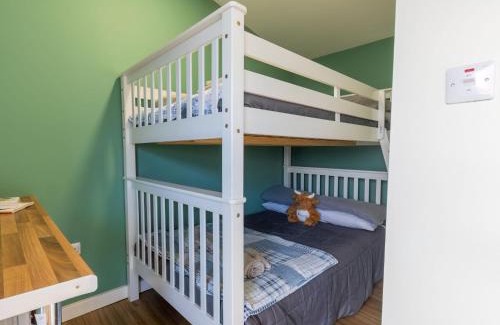 East Lewiston Ski Chalet | Chalet Phoenix Stable by Interhome