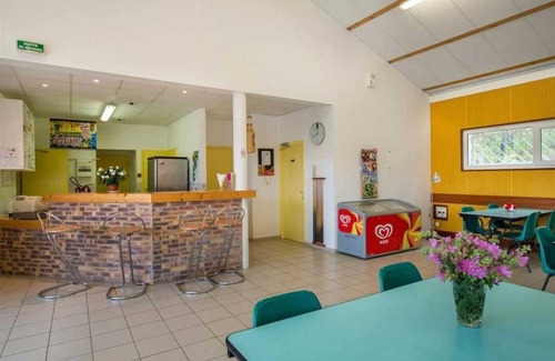 Saint-Jean-de-Monts Ski Chalet | Chalet - Piscine - ccaibib
