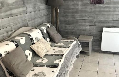 La Joue du Loup Ski Chalet | Chalet rénové 7 pers, 2 chambres, parking, animaux admis - FR-1-504-68