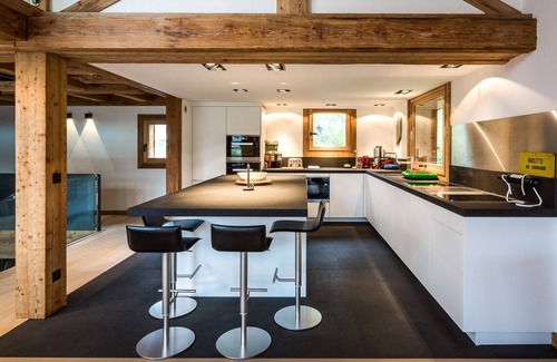 Les Praz-de-Chamonix Apartment | Chalet Rass: Sublime five bedroom chalet fully equipped