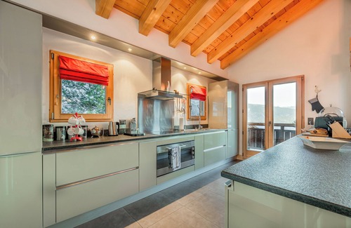 Randogne Ski Chalet | Chalet Renard Blanc is a luxurious yet cosy home for skiing , golf and hiking.