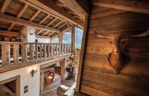 Sainte-Foy-Tarentaise Ski Chalet | Chalet Ruitor, luxurious 500 m2 chalet with character.