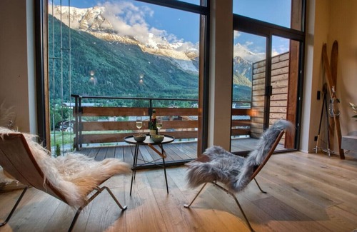 Chamonix-Mont-Blanc Ski Chalet | Chalet Rytola - Space & Luxury - Heart of Chamonix