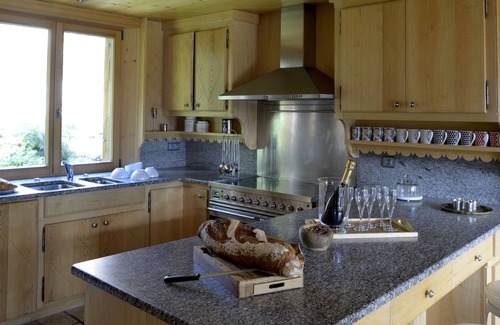 Les Tines Ski Chalet | Chalet Scierie, pretty chalet with hot tub and wonderful views, 4 bedrooms.