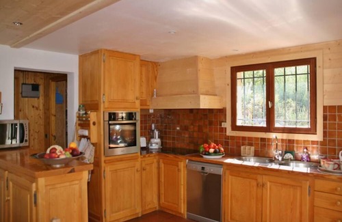 Le Serre Barbin Ski Chalet | Chalet - Serre Chevalier House with garden and terrace in quiet neighborhood