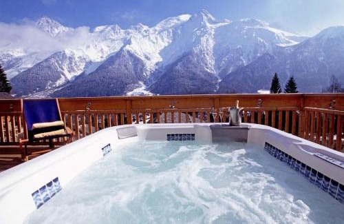 Les Houches Ski Chalet | Chalet Serena - luxury 7 Bedroom Chalet, Pool & Spa from The Hideaway