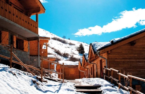 Valmeinier Ski Chalet | Chalet, ski-in/ski-out & foot of the slopes, fitness, swimming pool, balcony, tv, 64m², Valmeinier