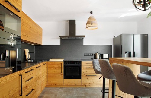 Grattersdorf House | Chalet 'Sonnenwald' with Mountain View, Balcony and Wi-Fi