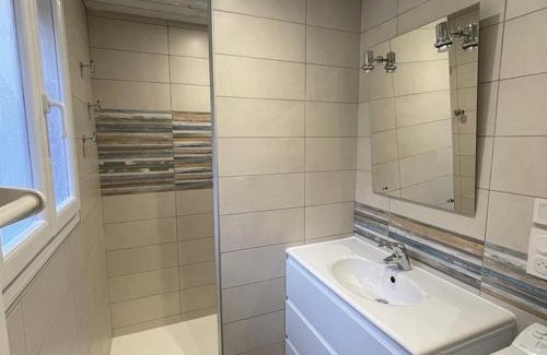 Laveissiere Ski Chalet | Chalet T4 ensoleillé avec jardin, proche commerces & pistes, navette gratuite, équipement complet - FR-1-787-38