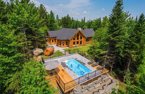 Fiddler Lake Resort Ski Chalet | Chalet White Rabbit at Fiddler Lake