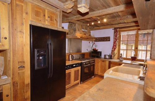 Champagny-en-Vanoise Ski Chalet | Chalet, wifi, sauna, terrace, balcony, parking, tv, 190m², Champagny-en-Vanoise