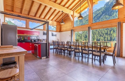 Nancroit Ski Chalet | Chalet, wifi, view valley, sauna, balcony, fireplace or stove, parking, tv, ski locker, 330m²