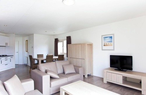 Breskens House | Chalet with 2 bedrooms and a terrace