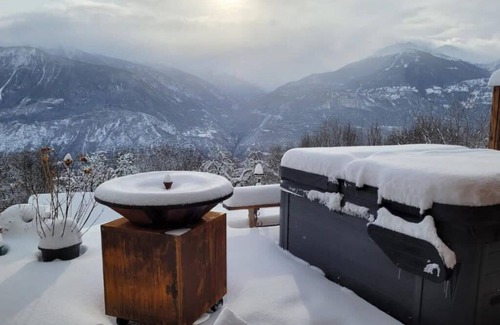 Randogne Ski Chalet | Chalet with Breathtaking Valley View