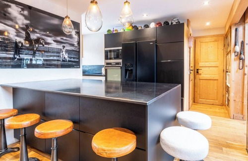 Chamonix City Centre Ski Chalet | Chalet with garden close to the slopes