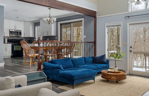 Gouldsboro Ski Chalet | Chalet with Game Room near Ski Trails & Lakes. Pet Friendly!