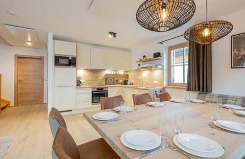 Donnersbachwald Ski Chalet | Chalet with hottub, sauna and large terrace