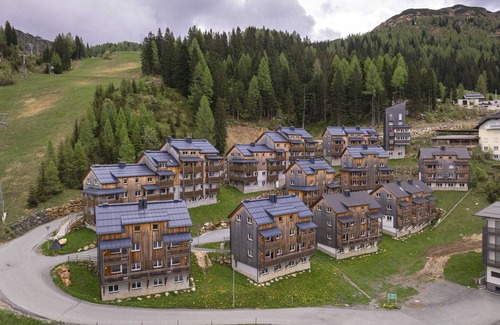 Sonnenalpe Nassfeld Apartment | Chalet with mountain views