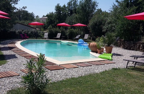 Tauriers Ski Chalet | Chalet with terrace in the countryside, ideal quiet location.