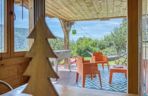 Saint-Jean-de-Sixt Ski Chalet | Chalet Xel-Ha * 180 ° view, Wood stove, Bubble sauna in the garden.