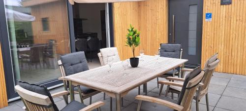 Heinkenszand Ski Chalet | Chalet Zeeland 6p omheinde tuin, hond welkom VP084