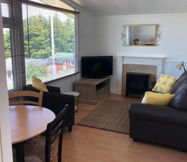Llanybri Ski Chalet | Chalet18