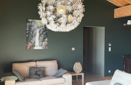 Grande-Riviere Ski Chalet | CHALETS INDEPENDENT BEAUTIFUL VIEW ON LAKE