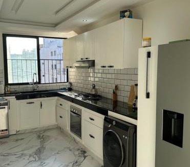 Agdal House | Chambre à Agdal Rabat dans un appartement partagé