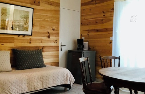 Massebœuf Bed & Breakfast | Chambre Avec Salle de Bain Privative et Jardin