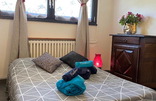 Peloux-Mail House | Chambre avec Spa et Sauna privatisés